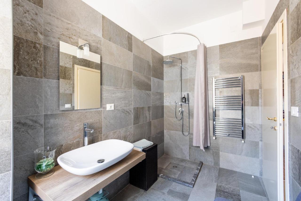 Central Suite Palermo Bagian luar foto